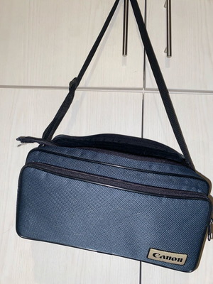 Camera carrying bag like new