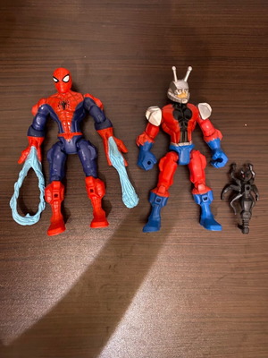 Hero Mashers authentic Spider Man and Ant Man figures