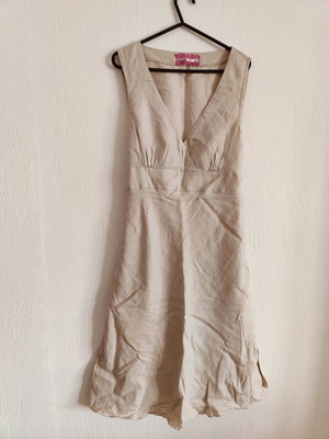 Linen beige dress size M like new
