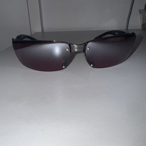Vintage sunglasses used, branded