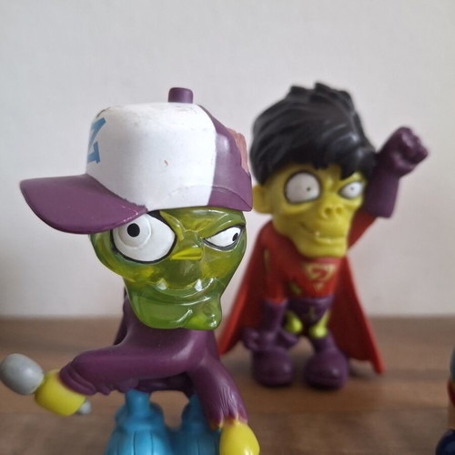Zombiezz Series 1 Figures used, set of four