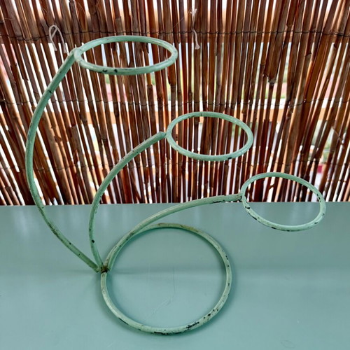 Metal base used, height 23.5cm, diameter 13cm