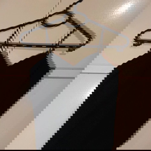 Μάλλινο τοπ Benetton σαν καινούργιο, φορεμένο ελάχιστα