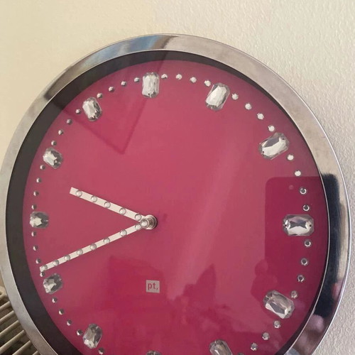 Analog wall clock like new