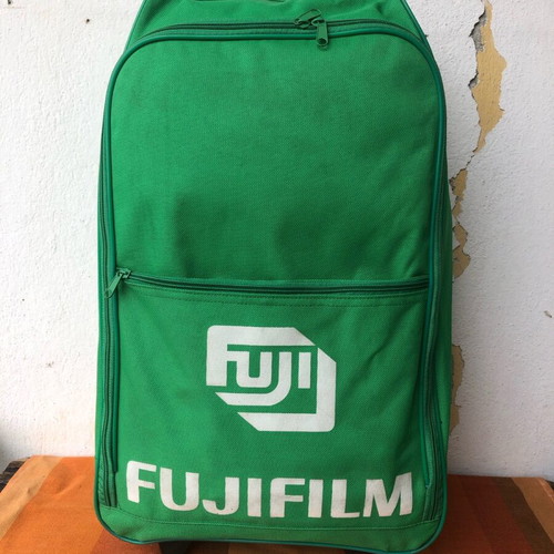 Fujifilm wheeled travel bag like new, 1990