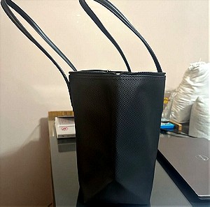 Μαύρη τσάντα