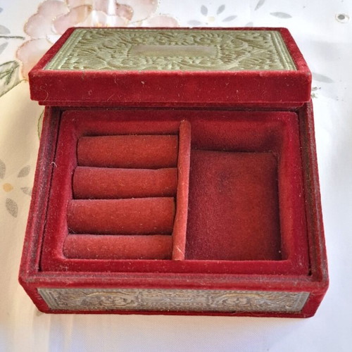 Godinger Baroque Silver Plated Jewelry Box used, vintage velvet case