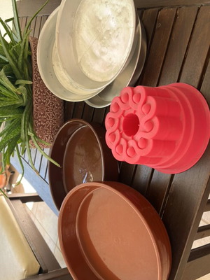 Set of 2 Clay Baking Dishes, 3 Tin Pans and Silicone Mold used