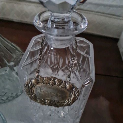 Crystal decanter used 1.8 kg with silver whisky label