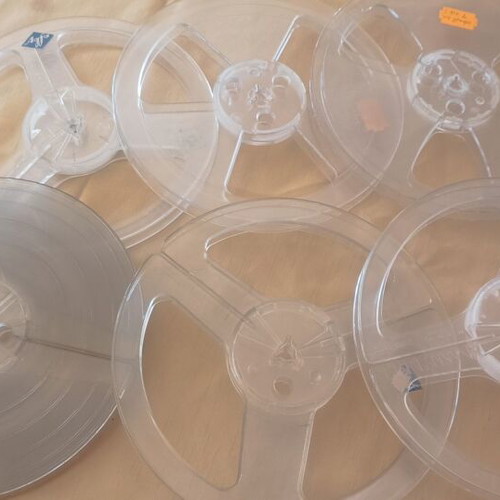 Plastic reel-to-reel tape cases 6 pieces like new