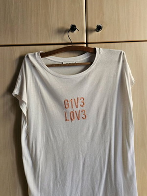 Toi&Moi white short-sleeve blouse like new