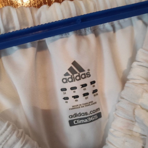 Adidas T-shirt