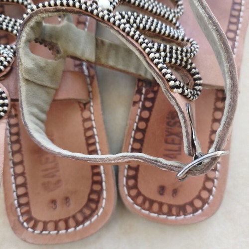 Leather flat sandals used, size 38
