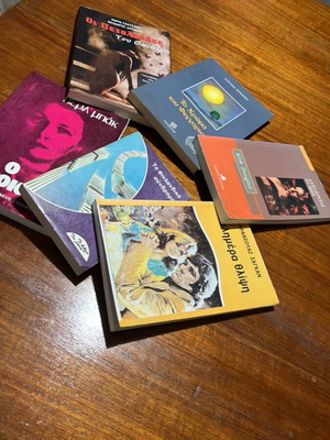 Books like new, pack of 6, very interesting
