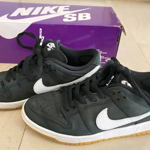 Nike SB Dunk Low Pro Black sneakers like new, size 40