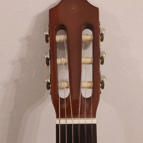 Yamaha C40 classical guitar with Ritter RCG400-C case like new