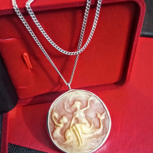 Cameo necklace 925 silver with Greek Muses, used