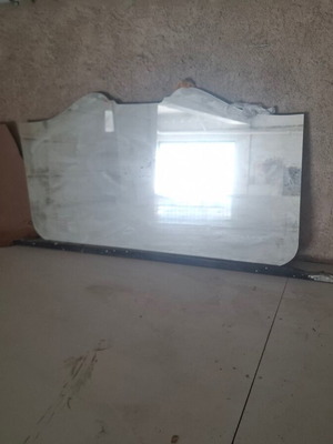 Large mirror like new, mounted on wood, 1.90x1.10 m