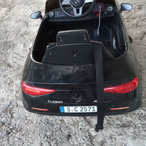 Mercedes electric toy car like new