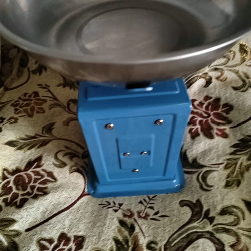 Camry Mechanical Kitchen Scale 5kg used, retro vintage style