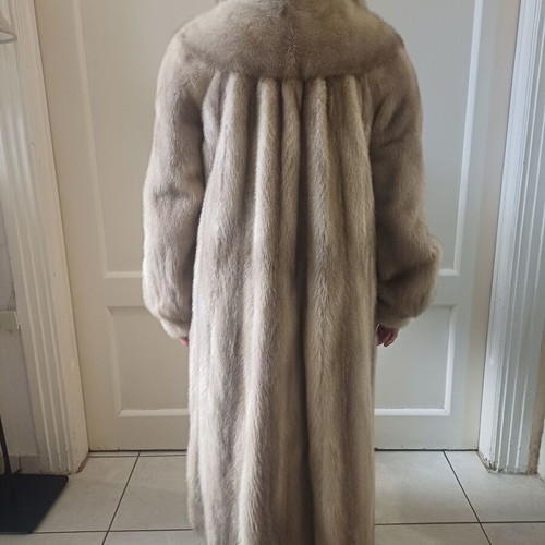 Genuine fur coat like new