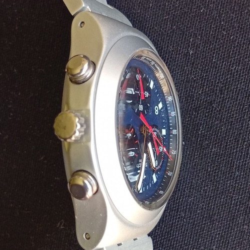 Swatch watch with aluminum case and bracelet like new