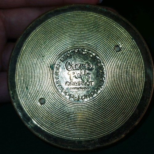 Max Factor powder '60s used, collectible