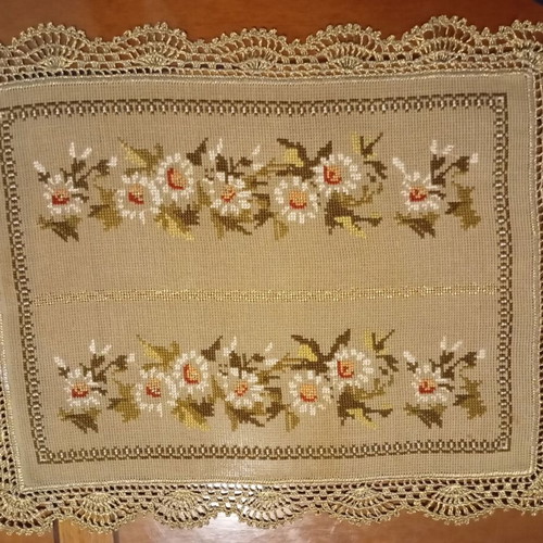 Table linens like new