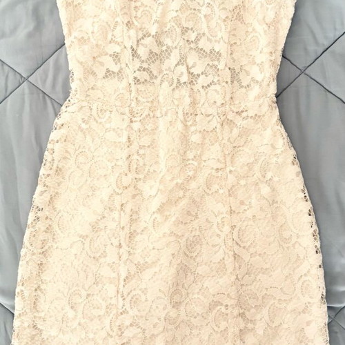 Bershka dress white with lace XS like new