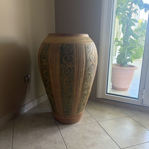 Clay vase with glass like new
