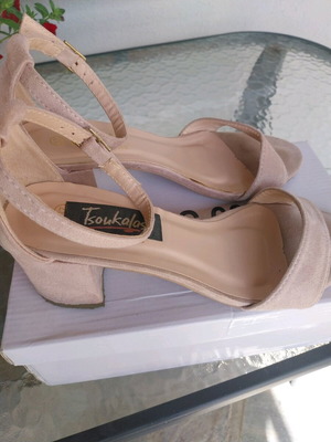 Tsoukalas Shoes pink sandals like new, size 37, low heel