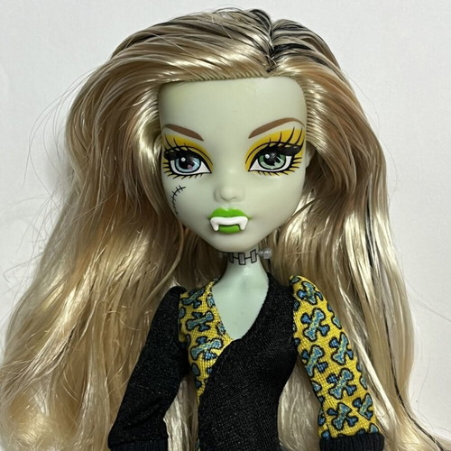 Monster High Frankie Stein Freaky Fusion doll used