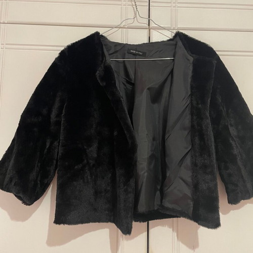 Black fur jacket with 3/4 sleeve new