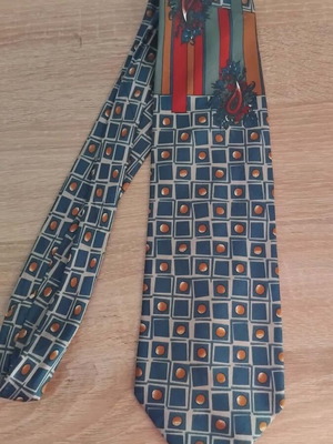 Silk tie like new, multicolored