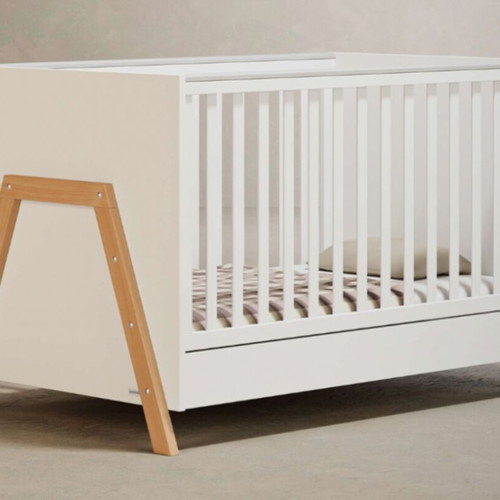 Casa Baby Oslo Convertible Baby Cot used, ages 0-6