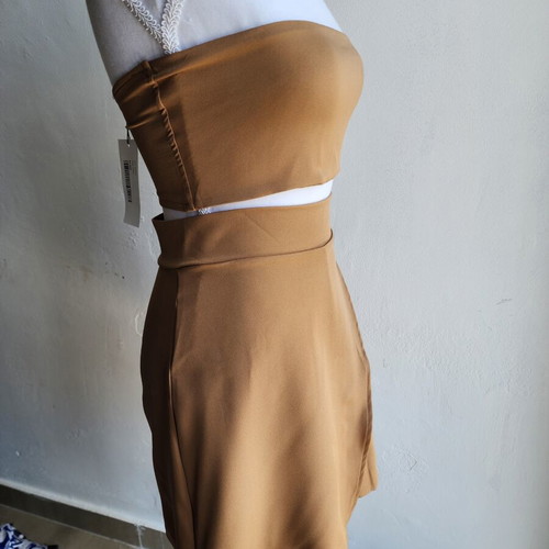 Clothing set new with tag, brown