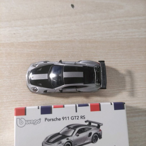 Bburago Porsche 911 GT2 RS 1:64 new