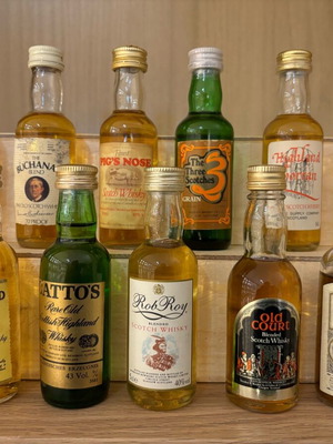 Blended whisky miniatures used, pack of 11, 50ml