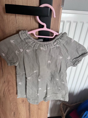 H&M dress 4-6 months like new