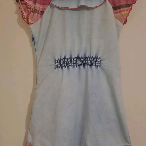 Denim mini dress with ruffles and pockets like new, multicolor