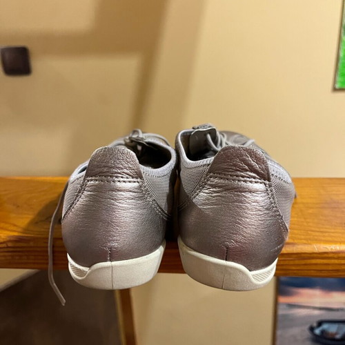 Ecco women's sport shoes like new, genuine leather and fabric