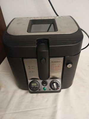 Silver Crest fryer like new, good working condition