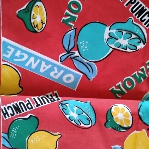 Small tablecloths with fruit like new, set of 2 pieces
