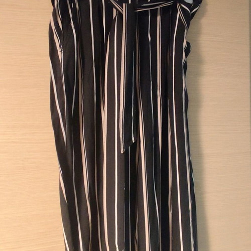 H&M paper bag pants like new with stripes and belt