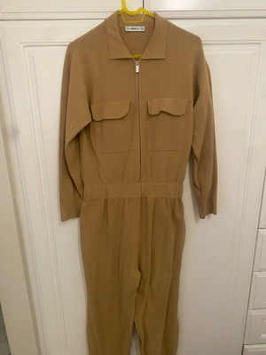 Beige jumpsuit like new