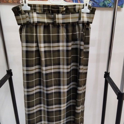 H&M checked midi skirt with belt, size 42