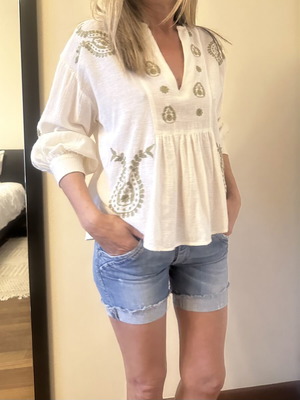 ZARA Boho Rustic blouse with olive embroidery like new
