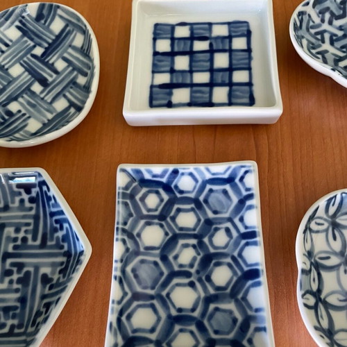 Vintage small Japanese Kozan Gama porcelain plates