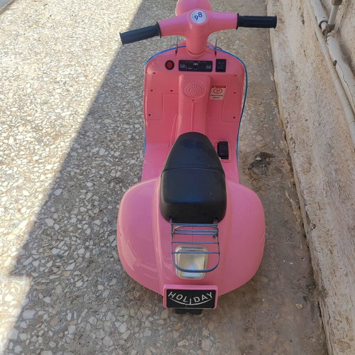 Electric Kids Vespa Scooter used, pink color