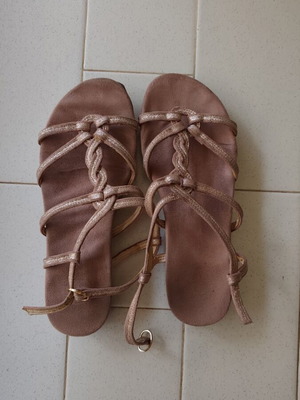 Pink sandals used size 37